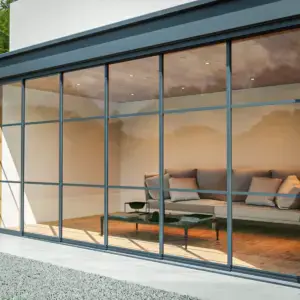 Steellook glazen schuifwand met 6 rails van vooraf, met lage tafel en bank ingericht en tuin met padje van vooraf